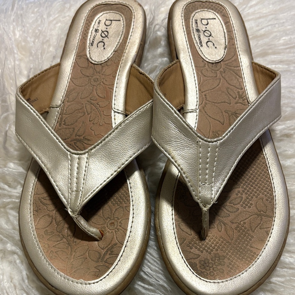 Gold Metallic Sandals with Cushioned Insole